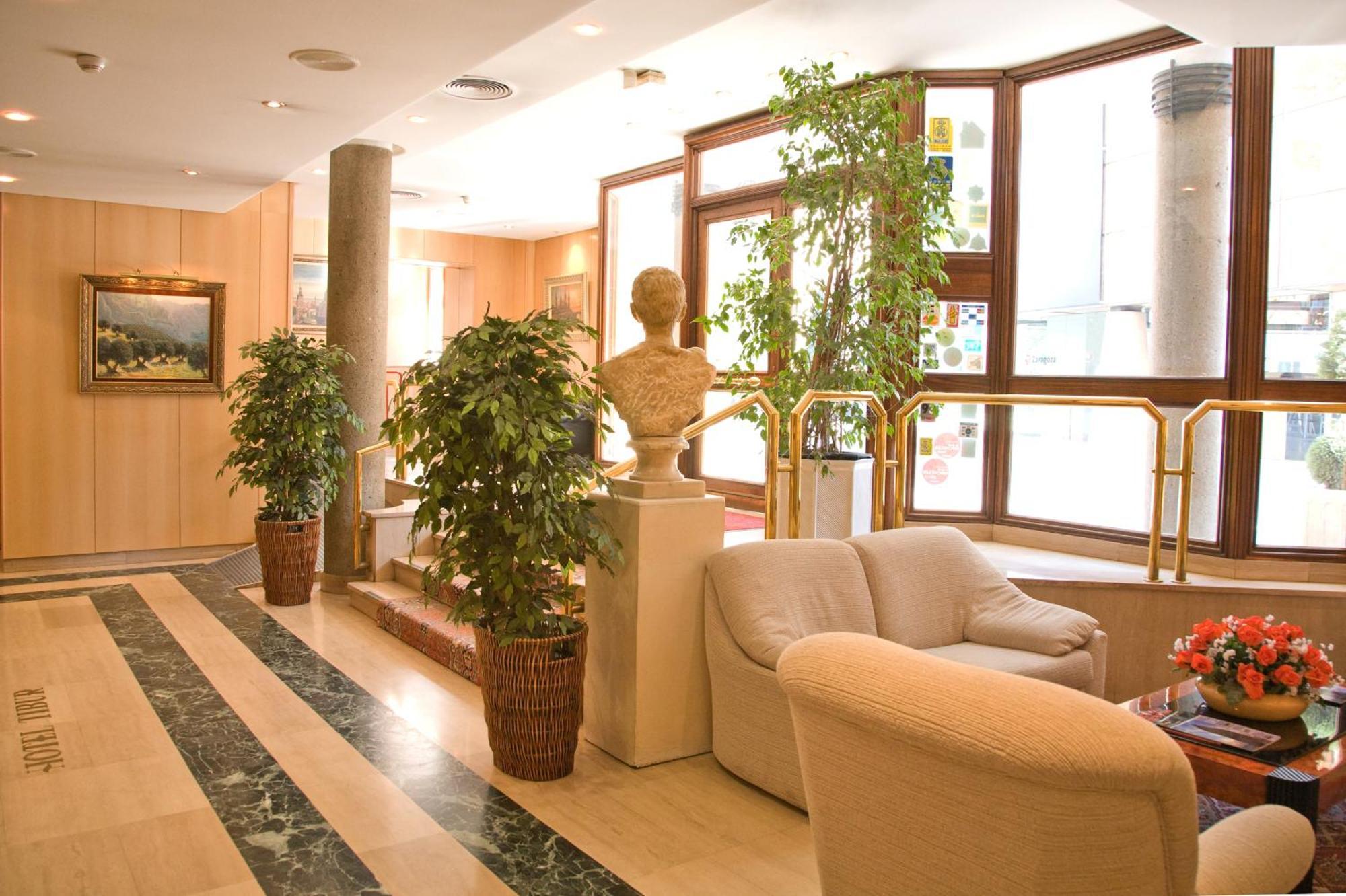 Hotel Tibur Zaragoza Luaran gambar