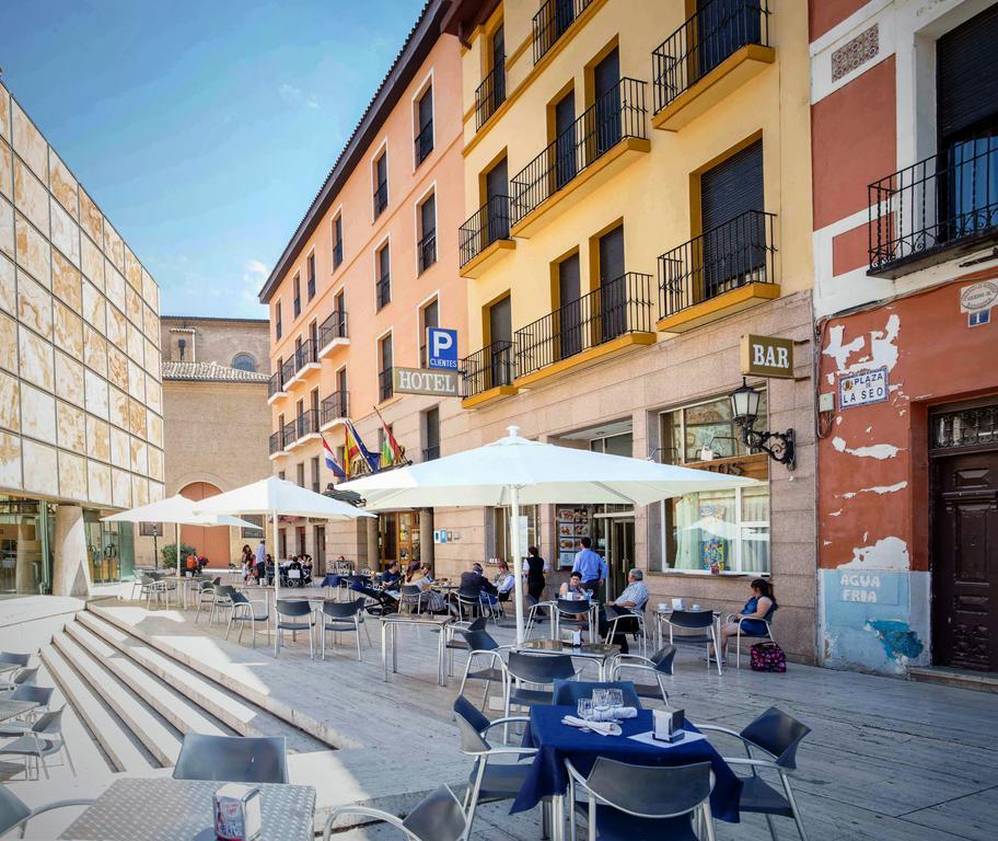 Hotel Tibur Zaragoza Luaran gambar