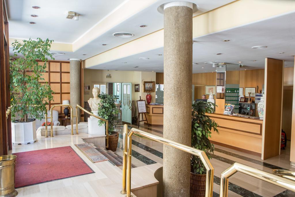 Hotel Tibur Zaragoza Luaran gambar
